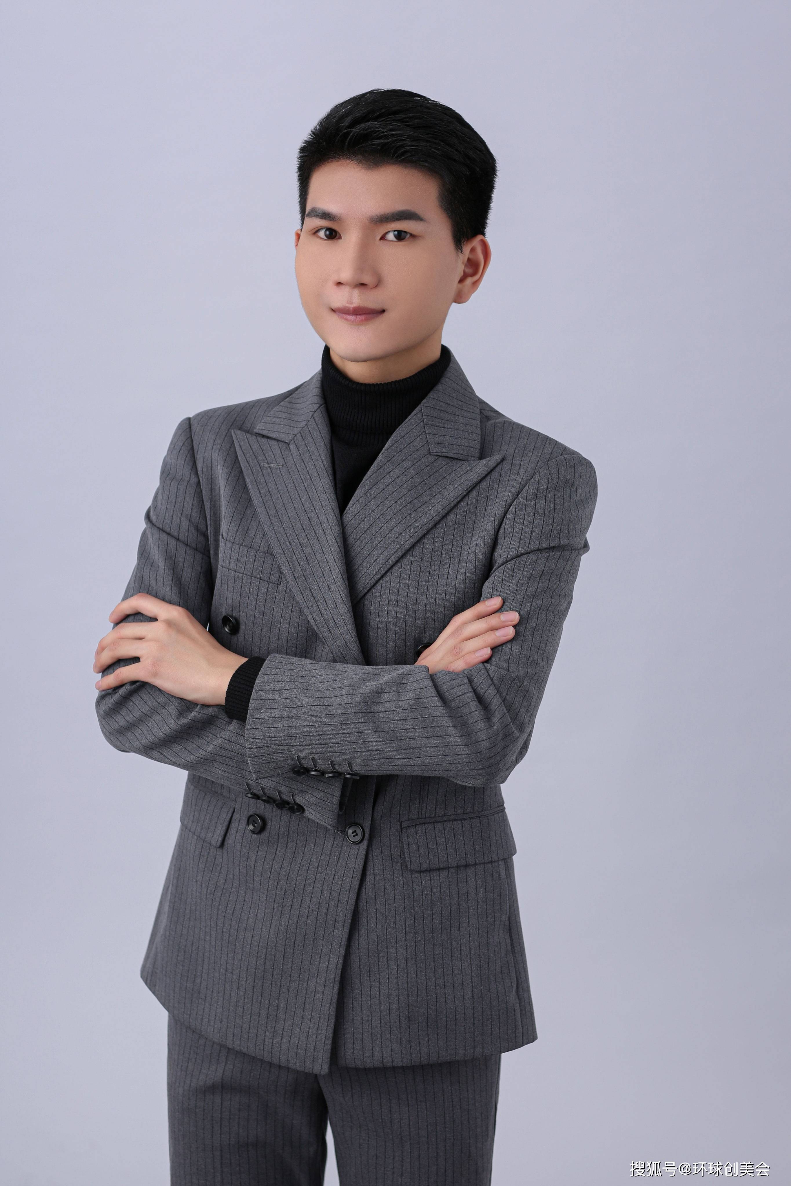 周鹏娟 视觉与舞美负责人
